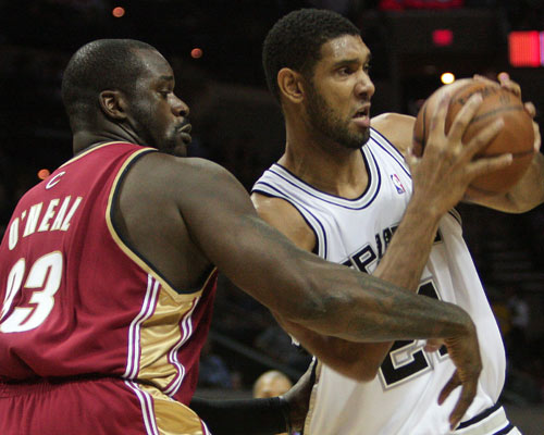 国安与河南合拍足协杯决赛宣传片：在传统足球赛中加入福瑞（国安携手河南打造足协杯决赛宣传片：为传统足球注入福瑞元素）