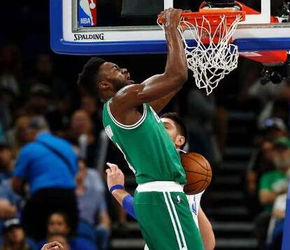 摩洛哥主帅：我们自上届世界杯后有所成长，想夺冠必须赢巴西（摩洛哥主帅：较上届世界杯我们已进步，冲冠必须战胜巴西）