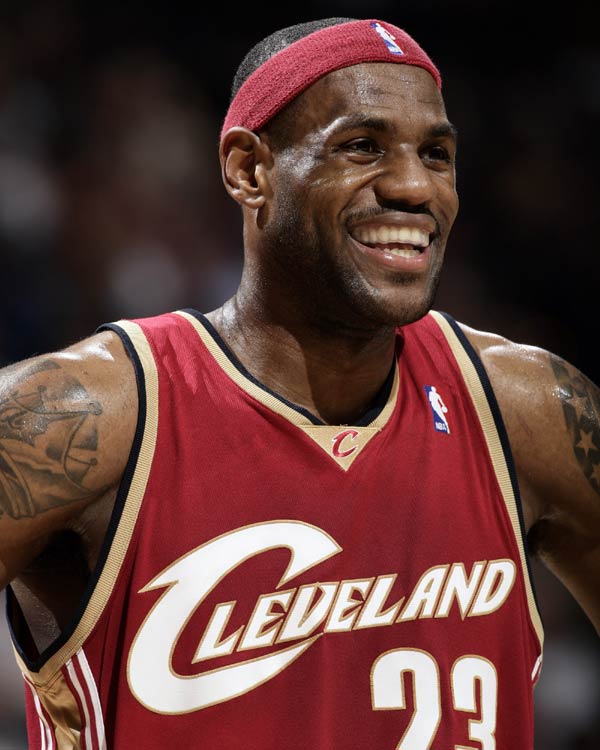 235球超越亨利，姆巴佩独占法国球员五大联赛历史射手榜第三（姆巴佩以235球反超亨利，升至法国球员五大联赛历史射手第3）