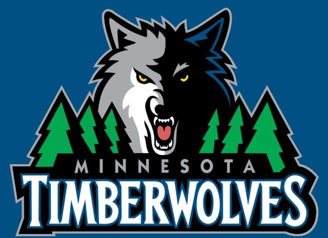 CBA史上最远的三分绝杀，就连深圳男篮队友都满脸震惊（CBA诞生史上最远三分绝杀，深圳队友当场惊呆）