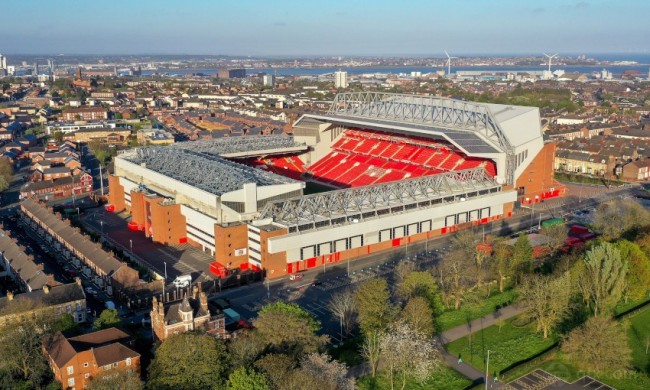 德转本赛季全球主场场均上座TOP25：多特拜仁前二，英博第19（德转公布本赛季全球主场场均上座TOP25：多特、拜仁包揽前二，英博位列第19）