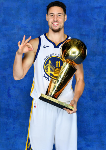 塔利亚菲科：梅西回诺坎普很美好；会有换代但现在无法预测（塔利亚菲科：梅西若回诺坎普将很美好；换代终会到来但此刻难预测）