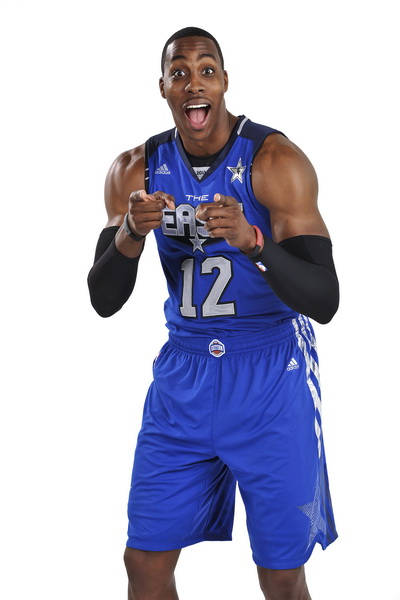 爷青回，维耶里社媒晒与大罗、巴乔、托蒂、卡纳瓦罗等人合照（经典重聚！维耶里社媒晒与大罗、巴乔、托蒂、卡纳瓦罗等传奇合影）