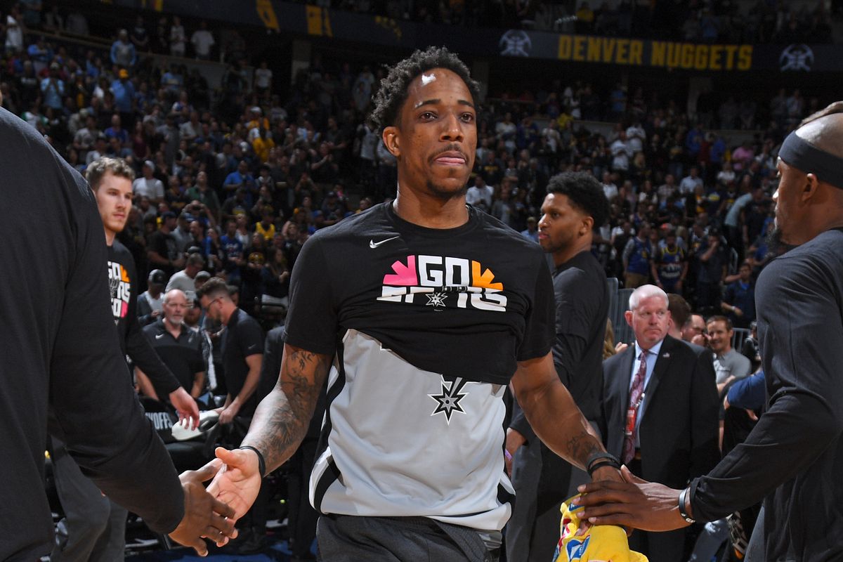 埃及获胜后萨拉赫拒绝接受采访：我会说话，但不是现在（埃及赢球后萨拉赫拒绝受访：我会开口，但不是现在）