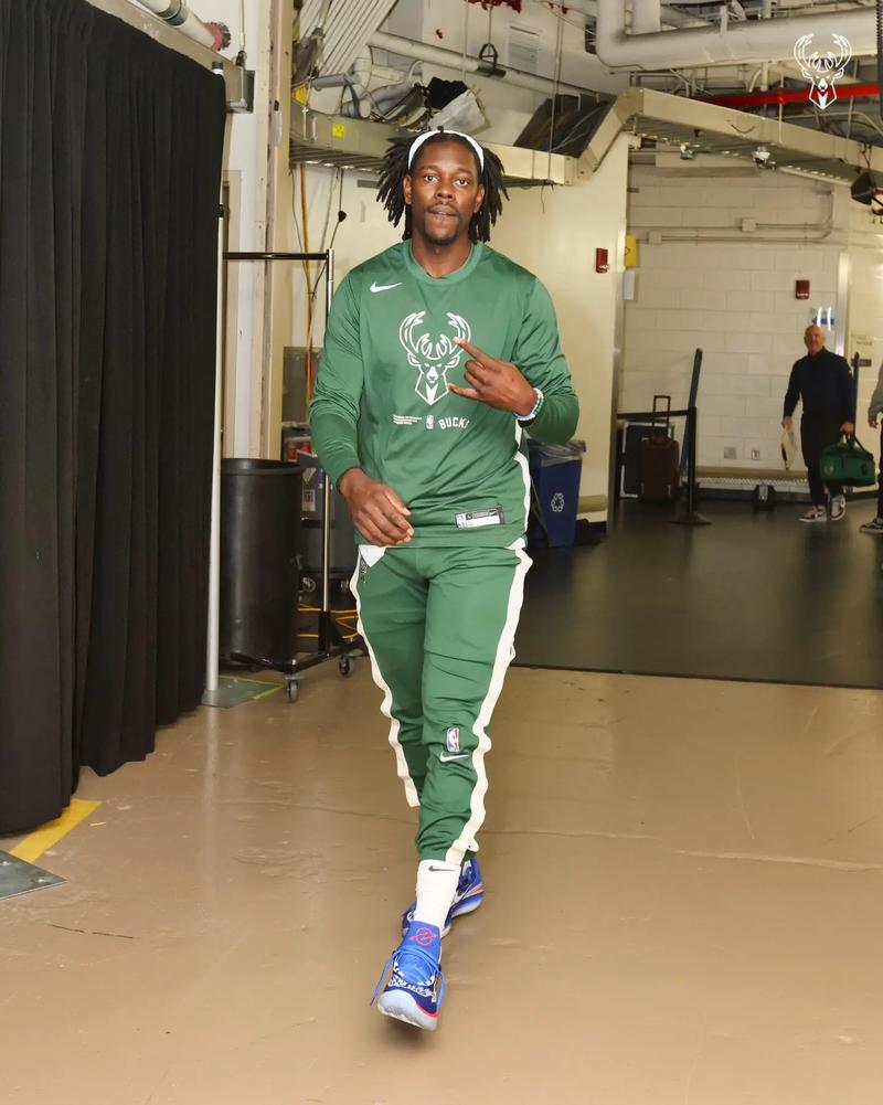 湖人vs76人首发：詹姆斯&东契奇大战恩比德&马克西（湖人战76人先发：詹姆斯搭档东契奇对飙恩比德、马克西）