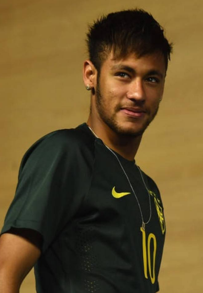 海港发布官方Vlog：旧将奇塔迪尼重回浦东足球场（海港官Vlog上线：昔日旧将奇塔迪尼再踏浦东足球场）