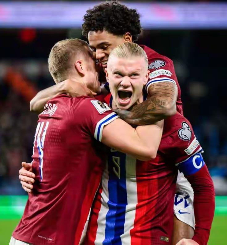 艰难扛队前行！库里三分再爆37分！三分12中9了！（孤胆扛队！库里轰37分，三分12投9中！）