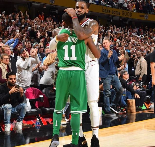 意甲战报：莫雷诺替补救主，比萨2-2卡利亚里（意甲快讯：莫雷诺替补建功，比萨2-2战平卡利亚里）