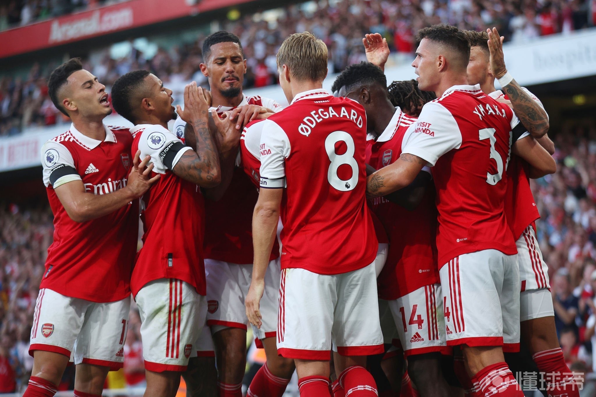 名宿斯科特追忆科比试训：韦斯特惊叹此生未见如此完美表现（名宿斯科特回忆科比试训：韦斯特感叹从未见过如此完美的表现）