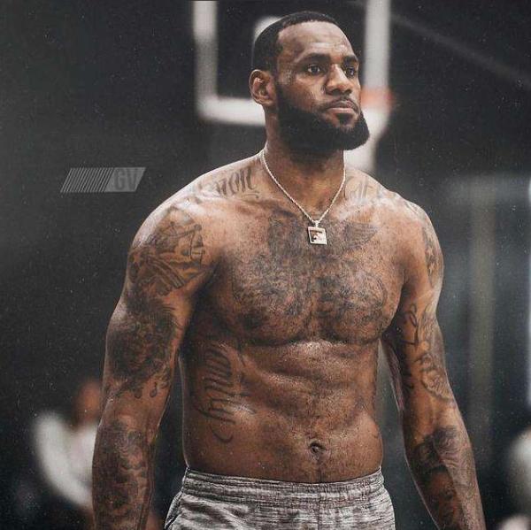 半场：热那亚1-1佛罗伦萨，厄斯蒂高破门，古德蒙德松点射（半场战报：热那亚1-1佛罗伦萨，厄斯蒂高建功，古德蒙德松点射）