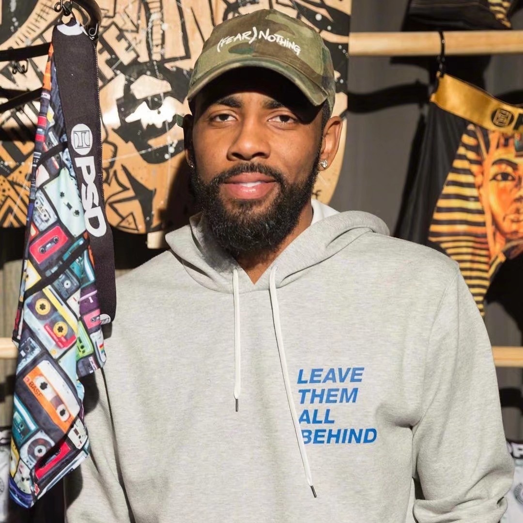 混团世界杯：梁靖崑单打告负莎头双打得分 中国8-2法国（混团世界杯战报：中国8-2胜法国，梁靖崑单打憾负，莎头双打建功）