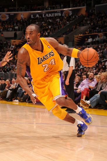 曼联与切尔西、阿斯顿维拉及竞争对手的下一个英超赛程比较（曼联、切尔西、阿斯顿维拉及竞争对手接下来的英超赛程对比）