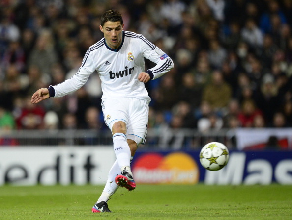 阿方索-戴维斯今日恢复部分合练，为接受手术以来首次（阿方索-戴维斯今日术后首次参加部分合练）