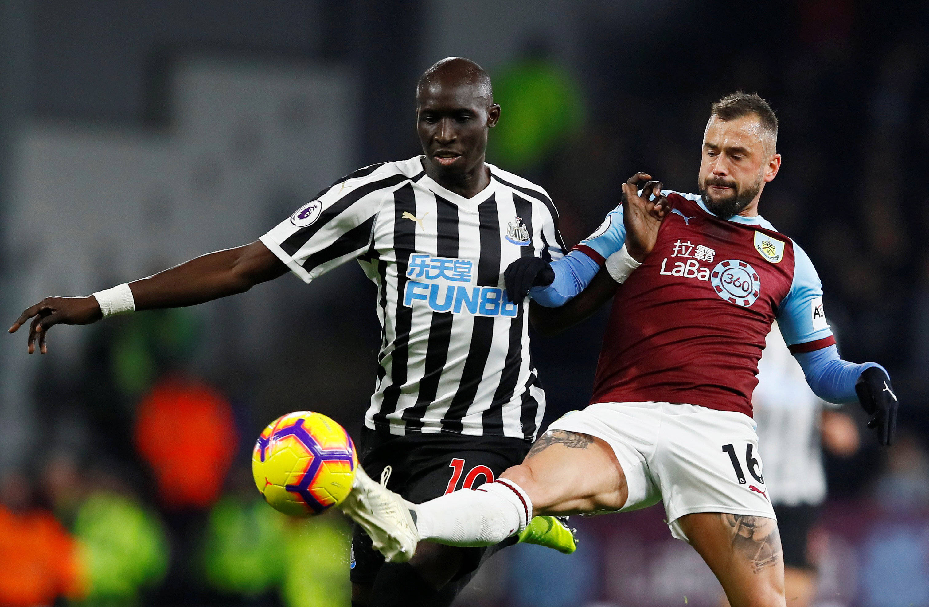 德天空：凯恩没考虑明夏离队，他希望在拜仁至少待到2027年（德天空：凯恩未考虑明夏离队，期望至少留在拜仁至2027年）