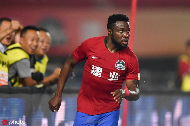 马卡：马塞洛之子恩佐-阿尔维斯首次入选欧青赛皇马U19大名单（马卡：马塞洛之子恩佐-阿尔维斯首度入围皇马U19欧青赛大名单）