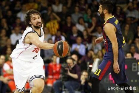 凤凰官方：福克斯韦尔和刘易斯缺席今日对阵跳伞蚁（凤凰队官方通报：福克斯韦尔、刘易斯将缺席今日对阵跳伞蚁）