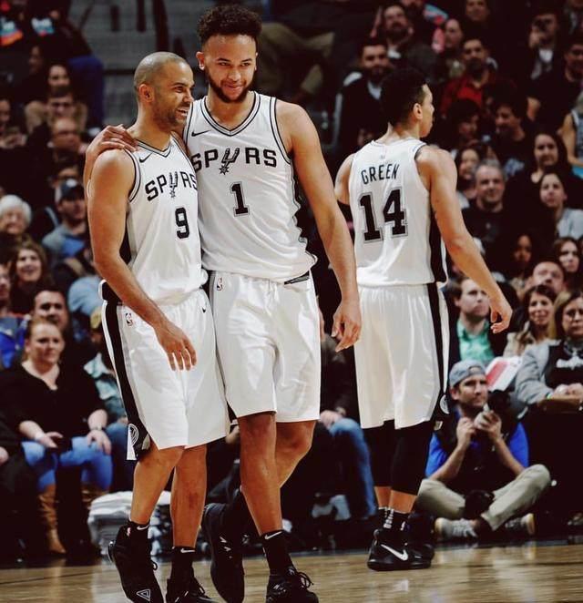 R.I.P.，前意国门、米兰双雄旧将洛伦佐-布冯去世，享年95岁（意大利传奇门将、曾效力米兰双雄的洛伦佐·布冯逝世，享年95岁）