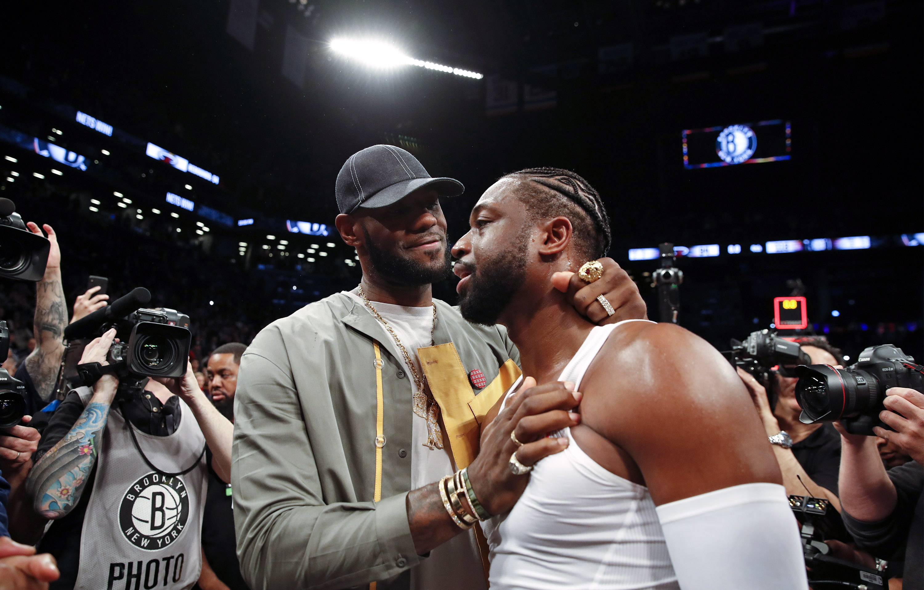 足球中超因天气原因两场比赛延期（受天气影响，中超两场比赛推迟进行）