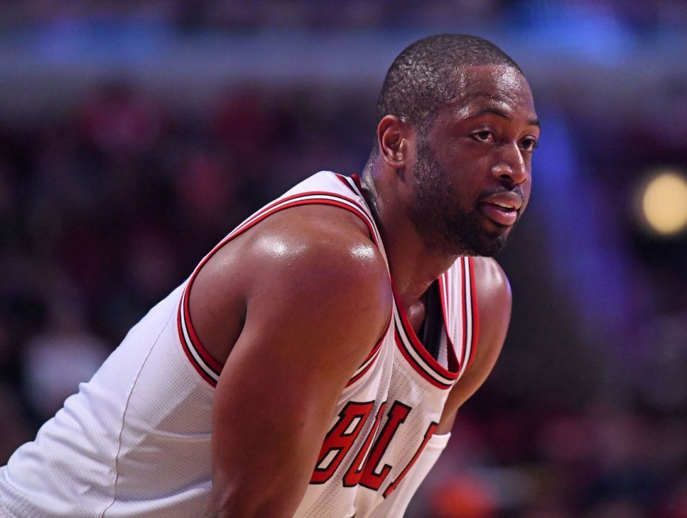 意媒：为避免球迷干扰，斯帕莱蒂决定尤文不在那不勒斯过夜（意媒：为避球迷骚扰，斯帕莱蒂决定尤文不在那不勒斯留宿）